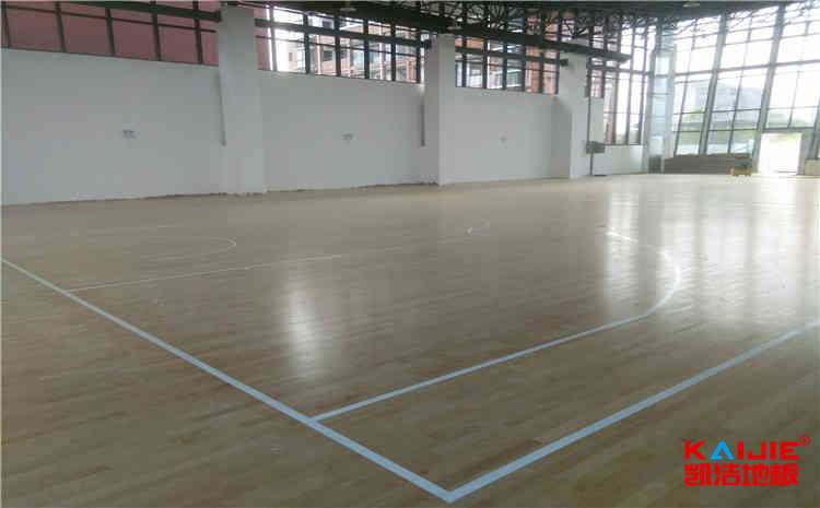 實(shí)木運(yùn)動地板為什么這樣地受商場歡迎——壁球地板