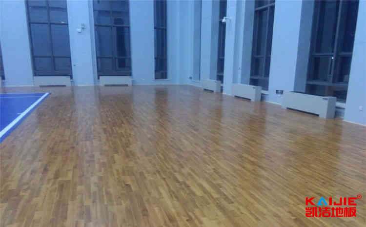壁球木地板使用什么材質(zhì)比較好——壁球館專用地板